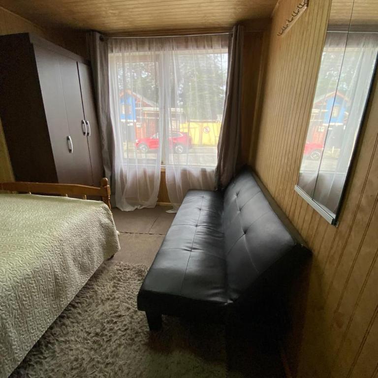 Habitaciones centrales en Puerto Montt - Double Room with Shared Bathroom - 1