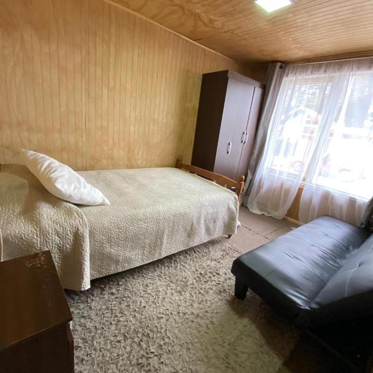 Habitaciones centrales en Puerto Montt - Double Room with Shared Bathroom - 5