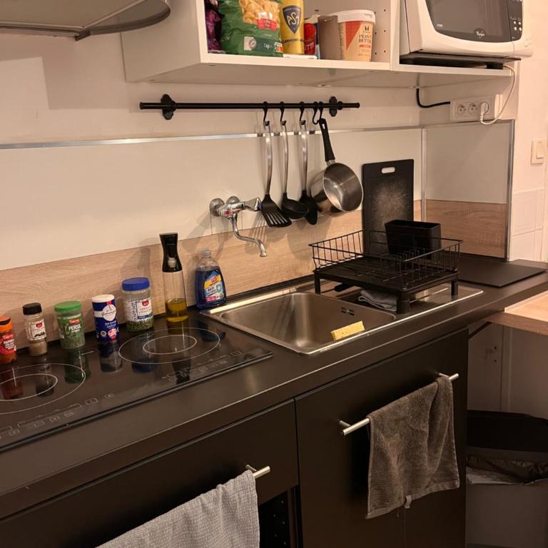 T1 en face de la Timone - One-Bedroom Apartment - 6