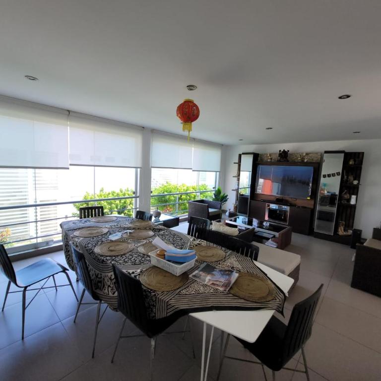 Casa de playa Cala del Mar Experience - Five-Bedroom House - 4