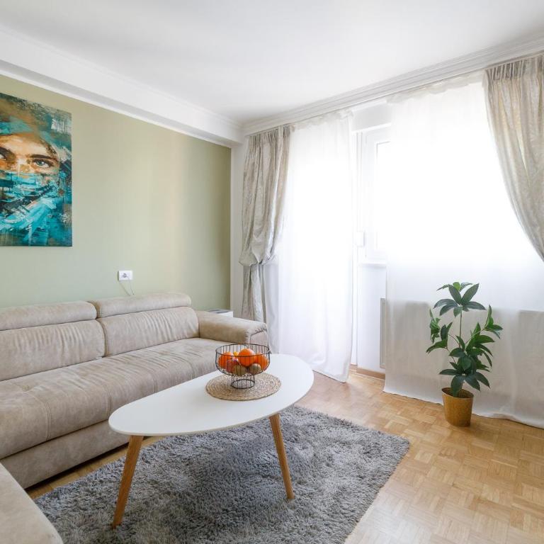 Apartment Fair-Novi Sad na dan - Apartment - 3