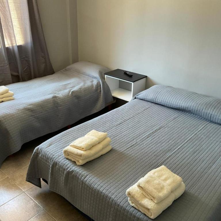 HOTEL EL VIEJO Bar - Triple Room with Private Bathroom - 4