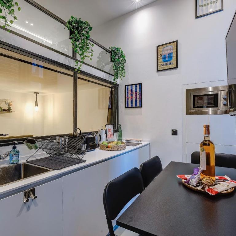 Chic Industrial Loft Quiet Garibaldi AC Balcony - Appartement 2 Chambres - 7