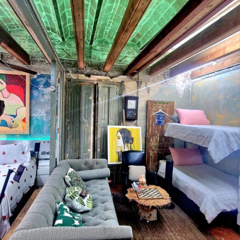 Smat homes for working abroad with style in barcelona GOTIG-BEACH - Studio Apartment - 58