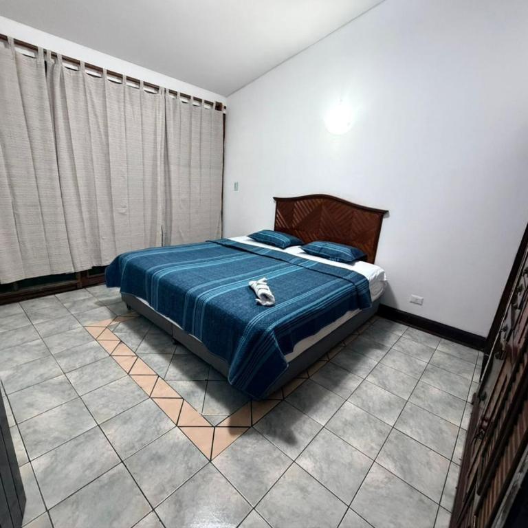 Kaenla House & Apartments - Queen Suite with Pool View - 3