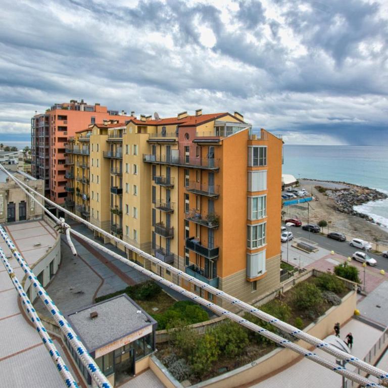 Holiday Home In Savona - Appartamento con 3 Camere da Letto - 1
