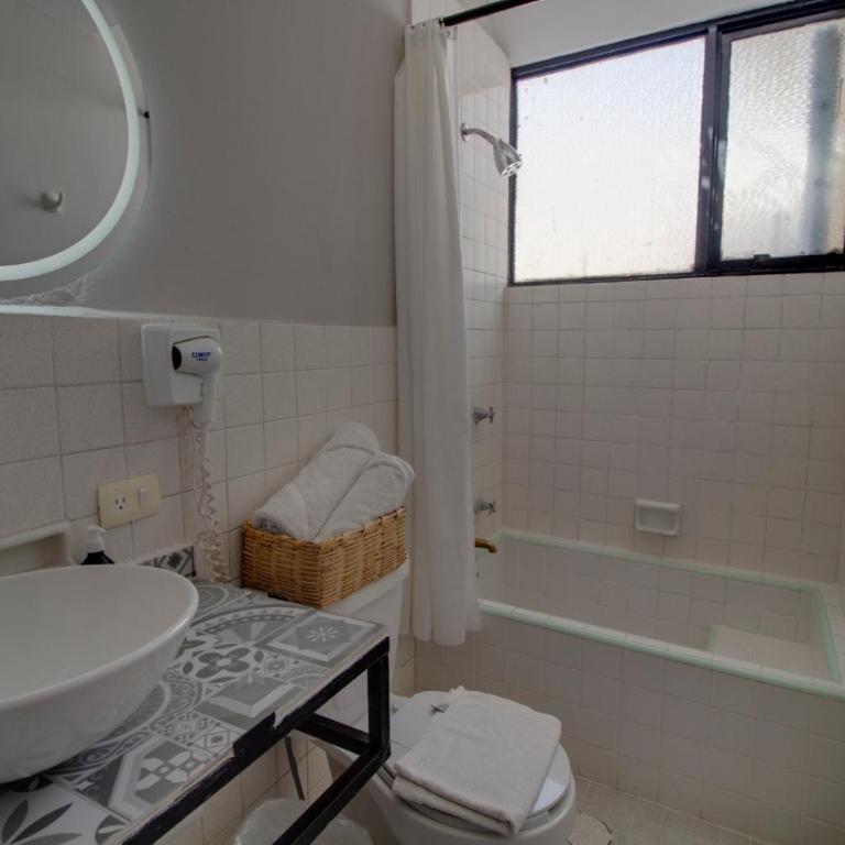 Hotel Punto 79 - Suite Doble Estándar - 7