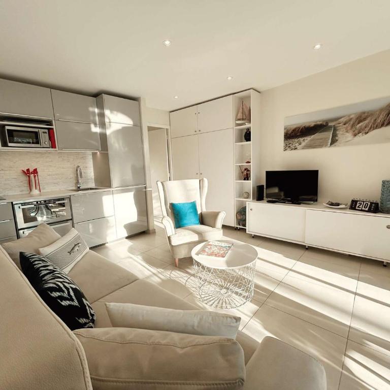 Appartement moderne climatisé avec terrasse à Port Grimaud - FR-1-868-22 - Apartment - 1