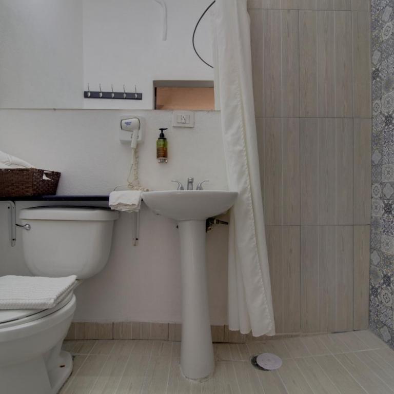 Hotel Punto 79 - Habitación Doble - 2 camas dobles - 4