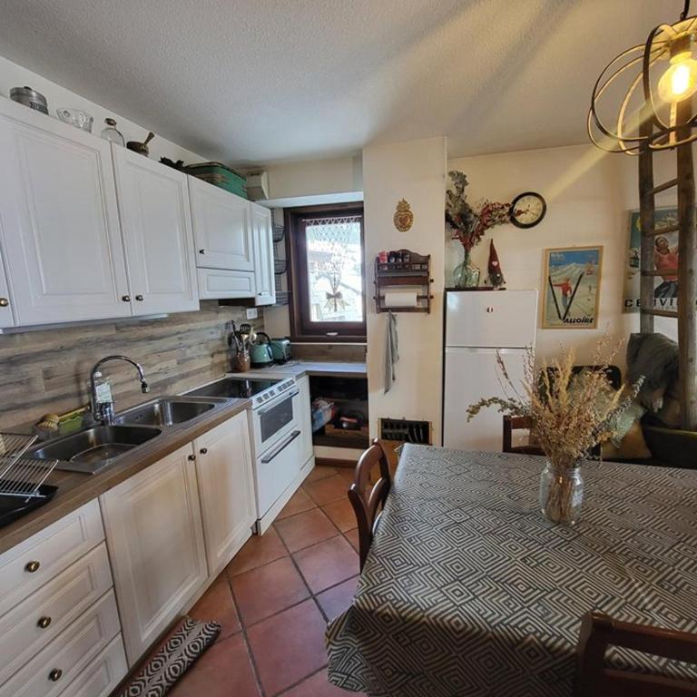 Charmant Duplex 2 Ch. avec Balcon et WIFI à Montgenèvre - FR-1-266-260 - Apartamento - 11