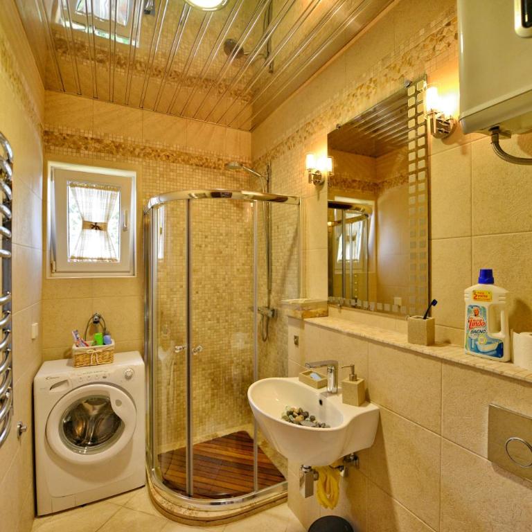 BMB Apartments Kotor - Two-Bedroom Apartment - 20