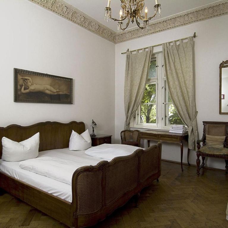 Hotel Mariandl - Doppelzimmer mit Dusche/WC - 2