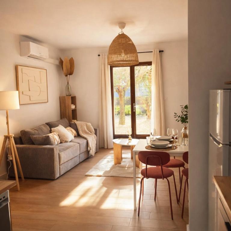 Appartement 4 personnes 5 minutes a pieds du centre ville parking gratuit jardin 85m2 - Appartement 1 Chambre - 1