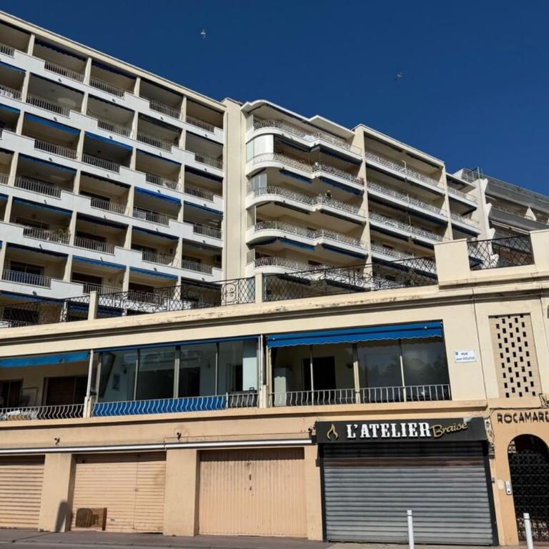 2P vue mer idéalement situé face plages du Midi - Appartement - 12
