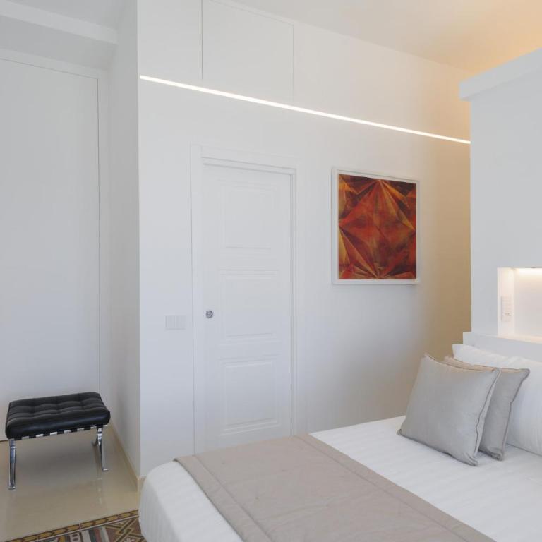 Sopramonte Exclusive Rooms - Deluxe Double Room with Balcony and Sea View - 3