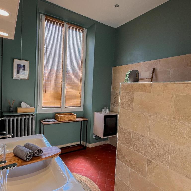 La maison Gerval - Chambre Double ou Lits Jumeaux Supérieure - Vue sur Jardin - 9
