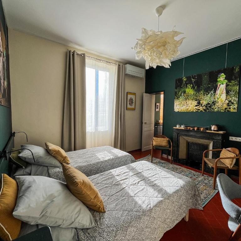 La maison Gerval - Chambre Double ou Lits Jumeaux Supérieure - Vue sur Jardin - 7