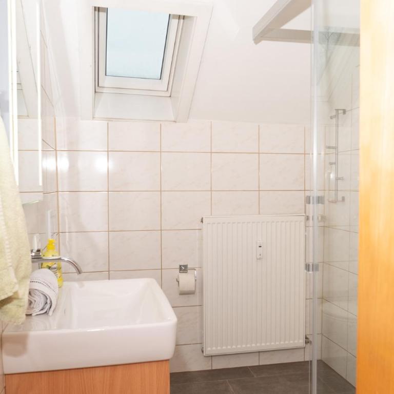 Linz SUNNY - Standard Apartment mit 1 Schlafzimmer - 7