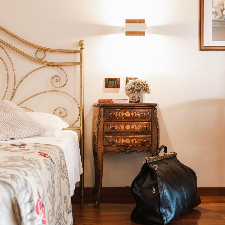 Villa Madrina Lovely and Dynamic Hotel - Junior Suite with Garden - 1
