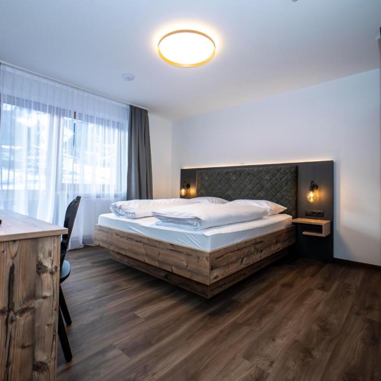 Pension Kohler - Doppelzimmer mit Balkon - 3