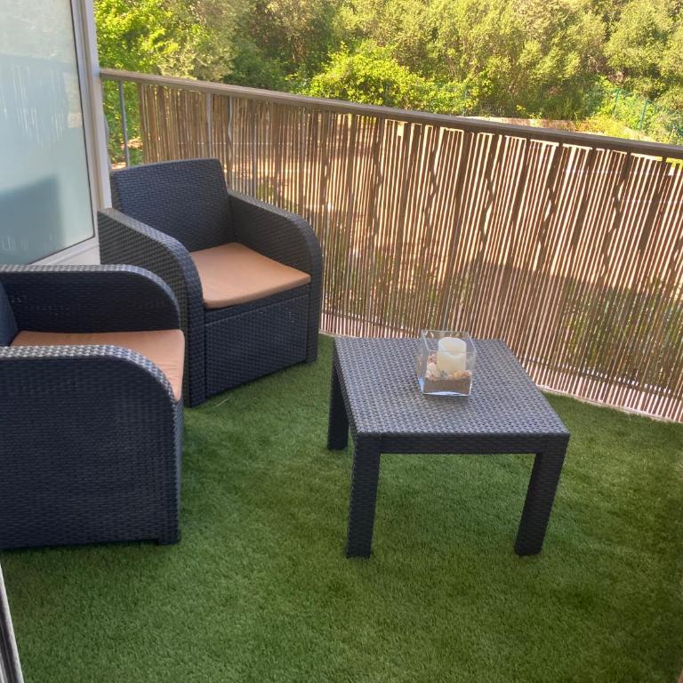 Studio proche du port Porto-vecchio - Apartamento de 1 dormitorio - 3
