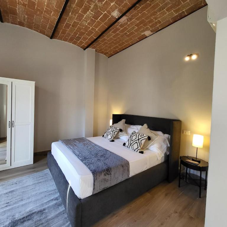 Courtyard Jacuzzi and Private Patio - Appartamento con 1 Camera da Letto - 6