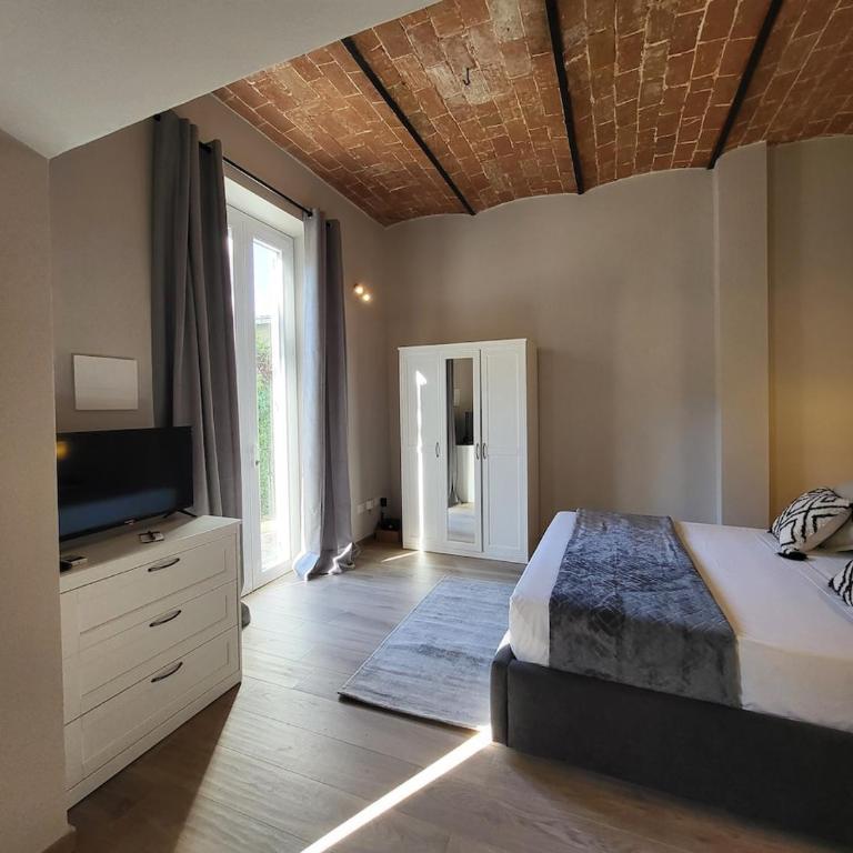 Courtyard Jacuzzi and Private Patio - Appartamento con 1 Camera da Letto - 19