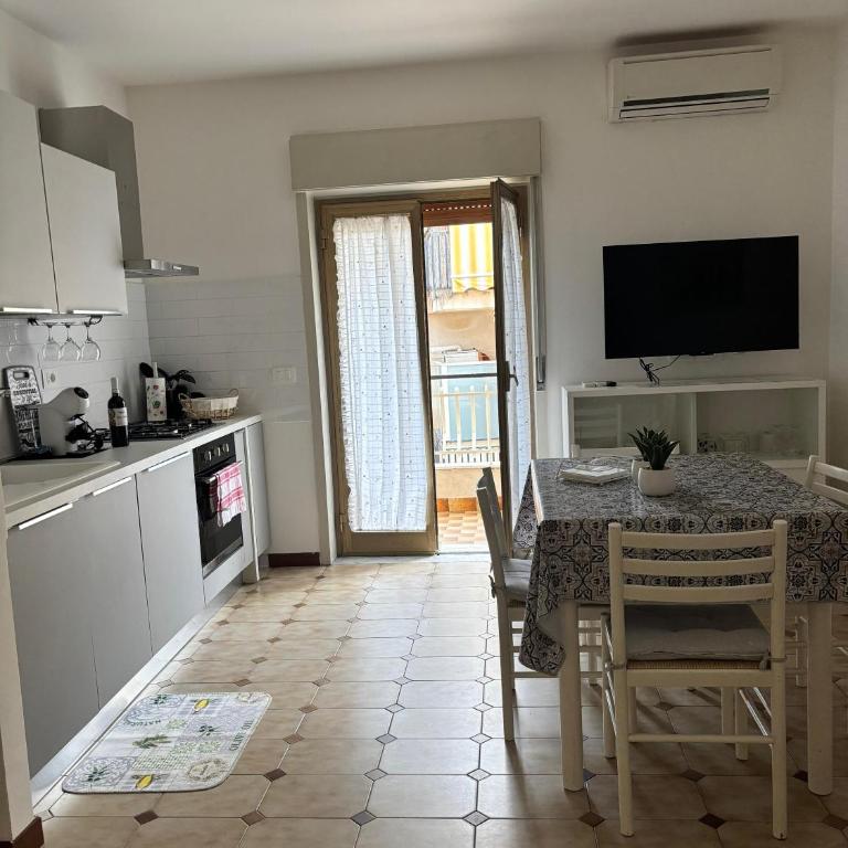 Lucys Home Giardini Naxos - One-Bedroom Apartment - 9