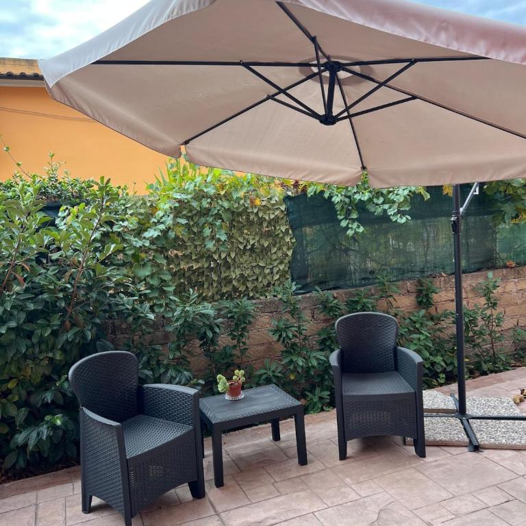 Cozy studio apt - 5 mins from Fiumicino RomeAIRPORT - One-Bedroom Apartment - 4