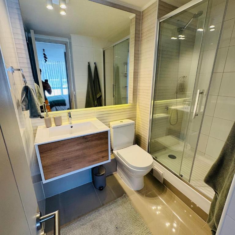 Moderno Departamento en el corazón de Santiago Centro - Two-Bedroom Apartment - 9