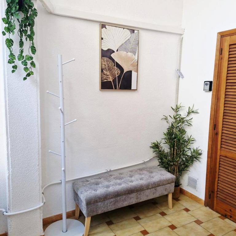 La Casa de Verónica - Serene Apartment with Shared Pool, Steps from the Beach - Apartamento con vistas a la piscina - 26