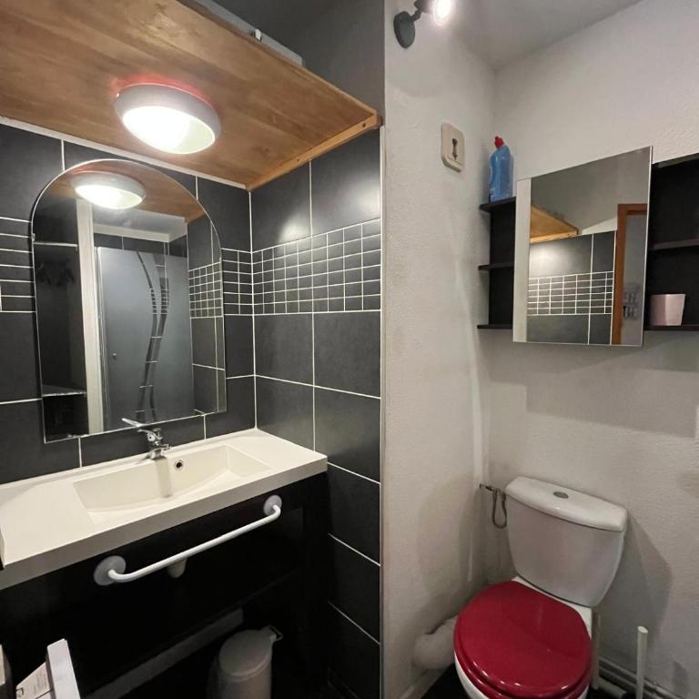 A Valfrejus,Proche des pistes, studio cabine tout confort - Appartement 1 Chambre - 3