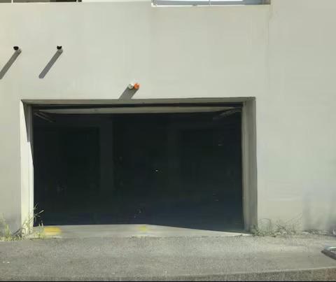 Appartement 3 pièces Avignon Parking privé - Apartment mit 2 Schlafzimmern - 32