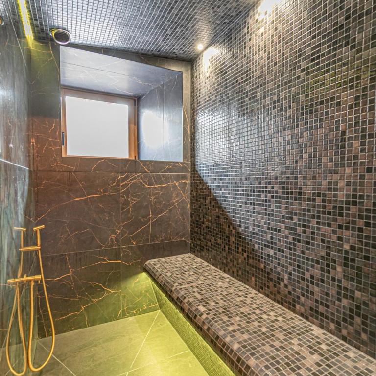 La Caretta - Vieux village - Appartement 10 personnes 150m2 - Appartement 5 Chambres - 13