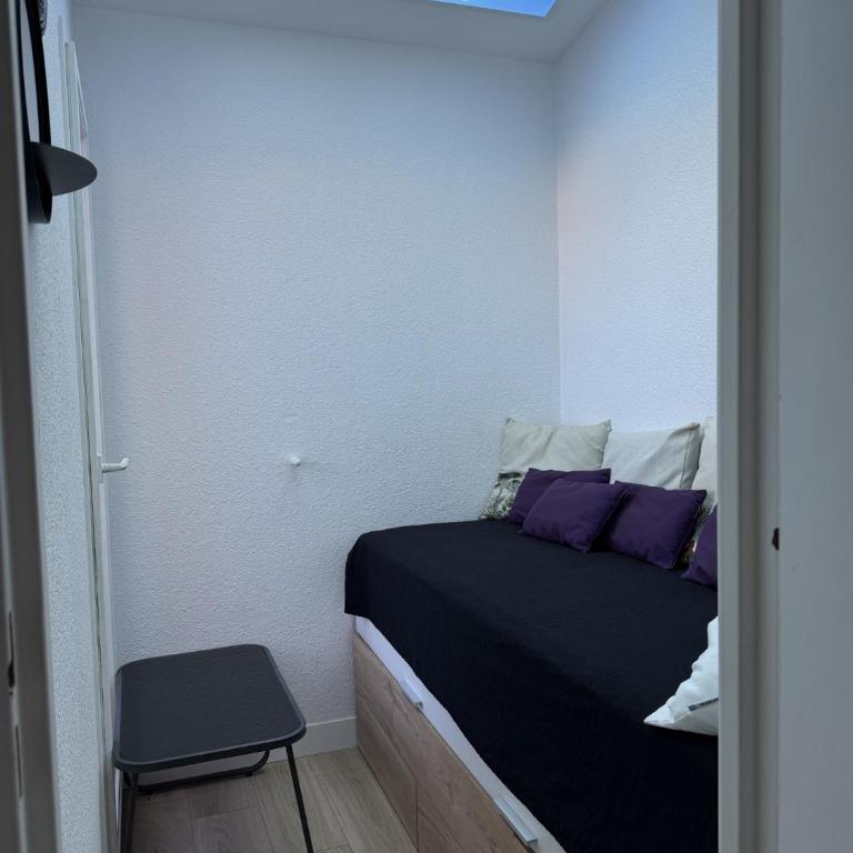 Felicie - One-Bedroom Apartment - 6