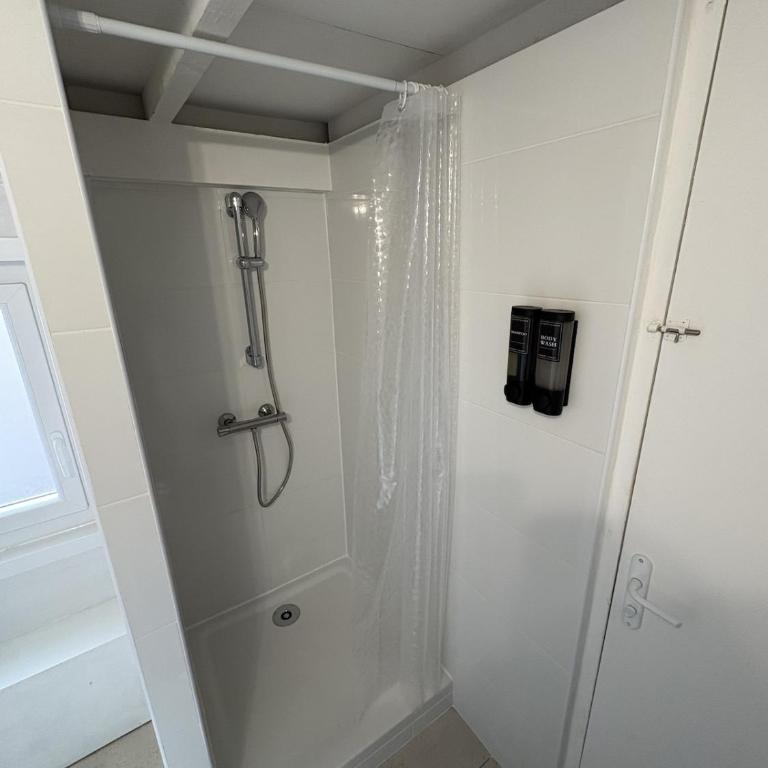 Studio Provençal au centre-ville de Vienne - Appartement 1 Chambre - 27