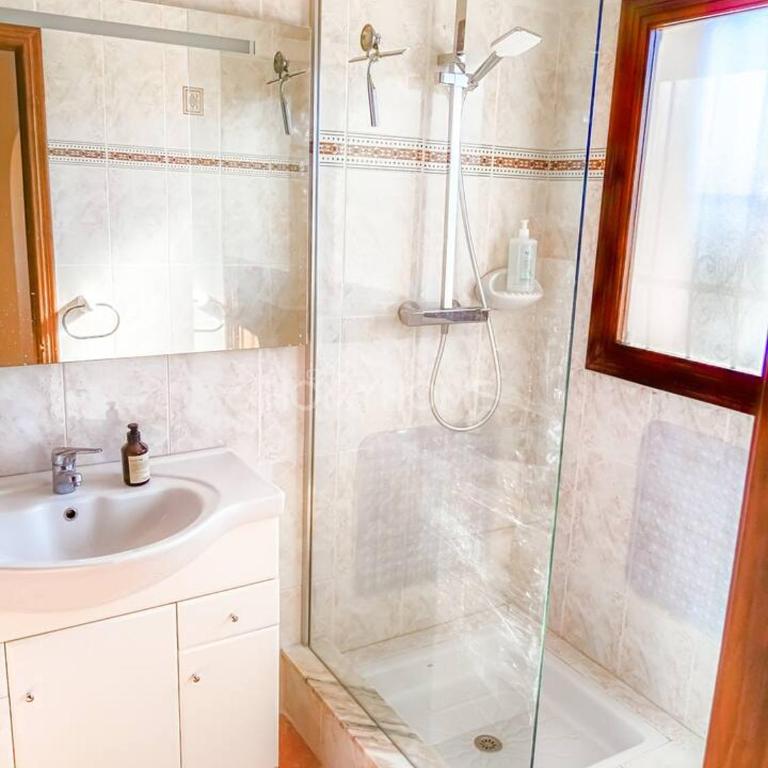 Casa Nella - pool, AC, sea views, walk to beach - Villa - 12