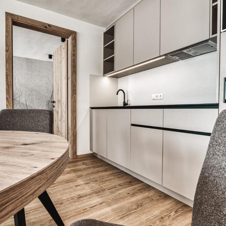 Residence Froy - Apartment mit Seeblick - 31