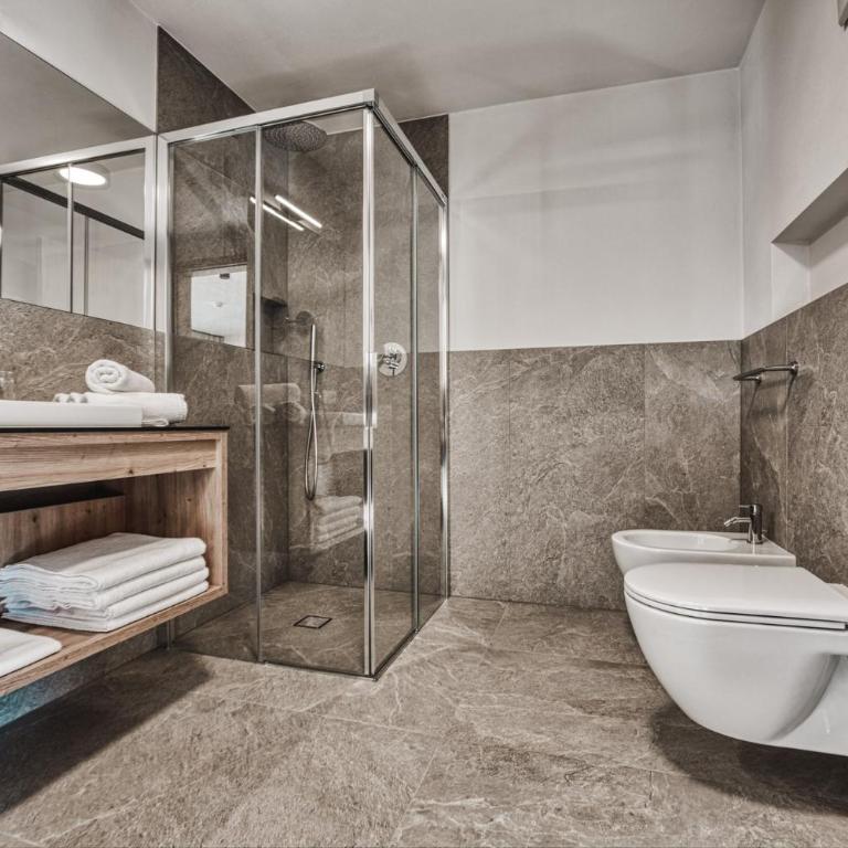 Residence Froy - Apartment mit Seeblick - 34