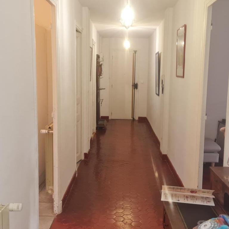 Appartement Duplex nimes centre160m2 climatisation 3 chambres avec parking - Appartamento con Vista Città - 9