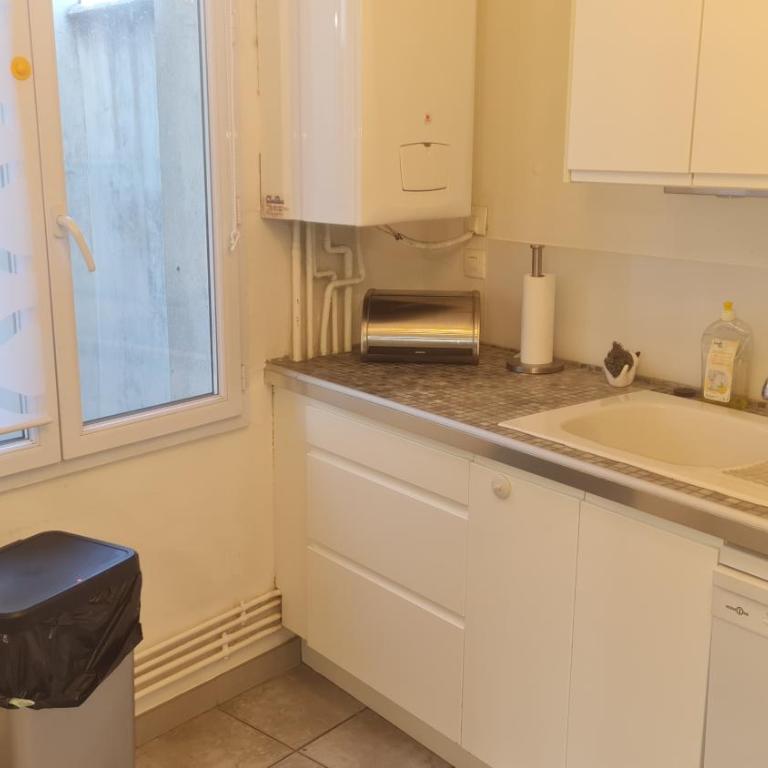 Appartement Duplex nimes centre160m2 climatisation 3 chambres avec parking - Appartamento con Vista Città - 14