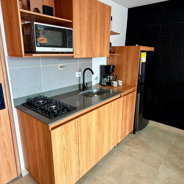 Lujoso y cómodo Loft en Laureles - One-Bedroom Apartment - 13