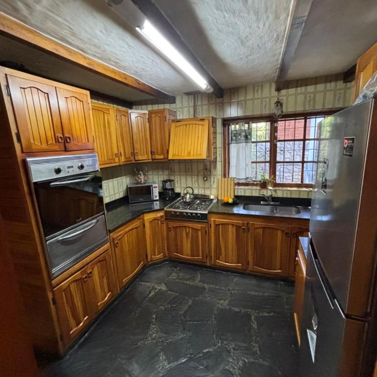 Casa con piscina climatizada y gran jardín - Casa de 3 dormitorios - 4