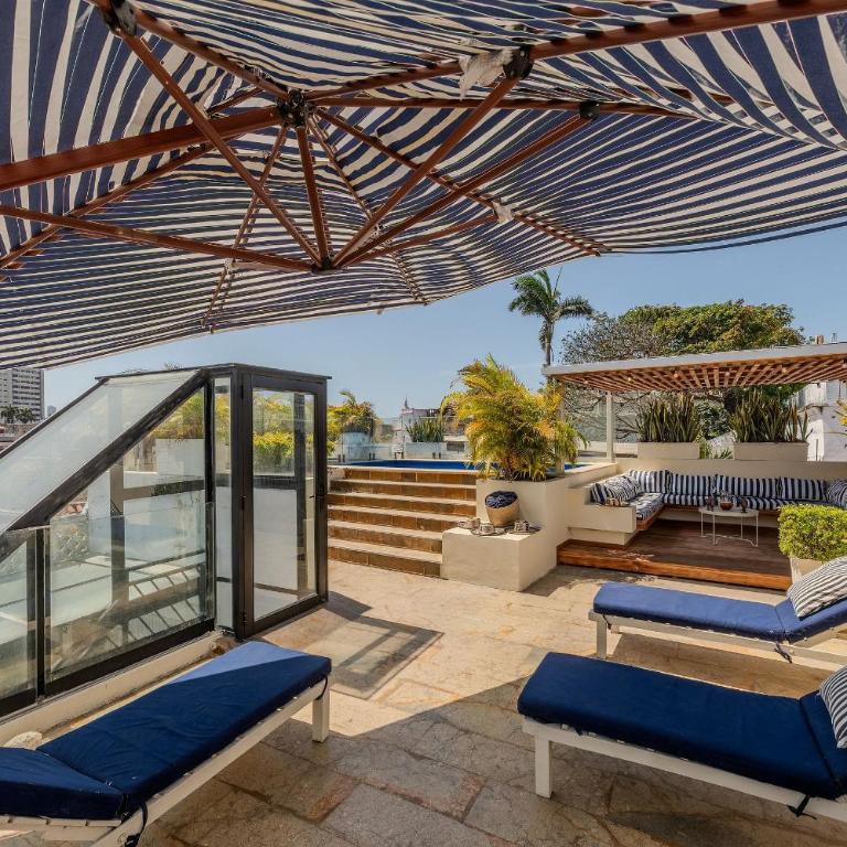 5 Bedroom House in the Walled City with Pool - Deluxe Villa - 43