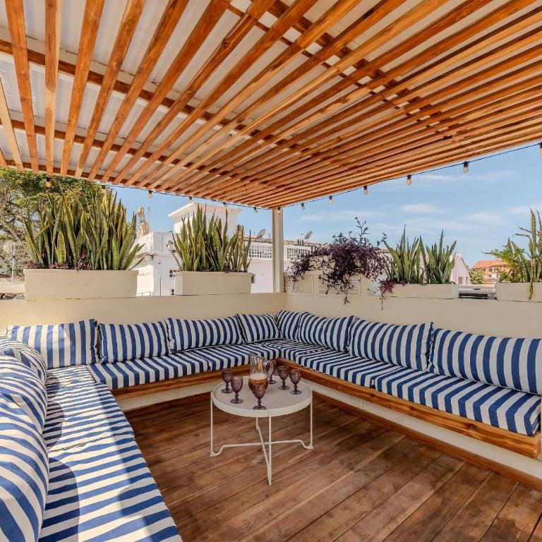 5 Bedroom House in the Walled City with Pool - Deluxe Villa - 46