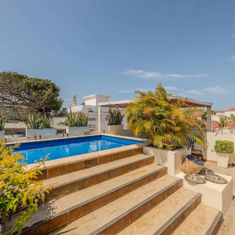 5 Bedroom House in the Walled City with Pool - Deluxe Villa - 1