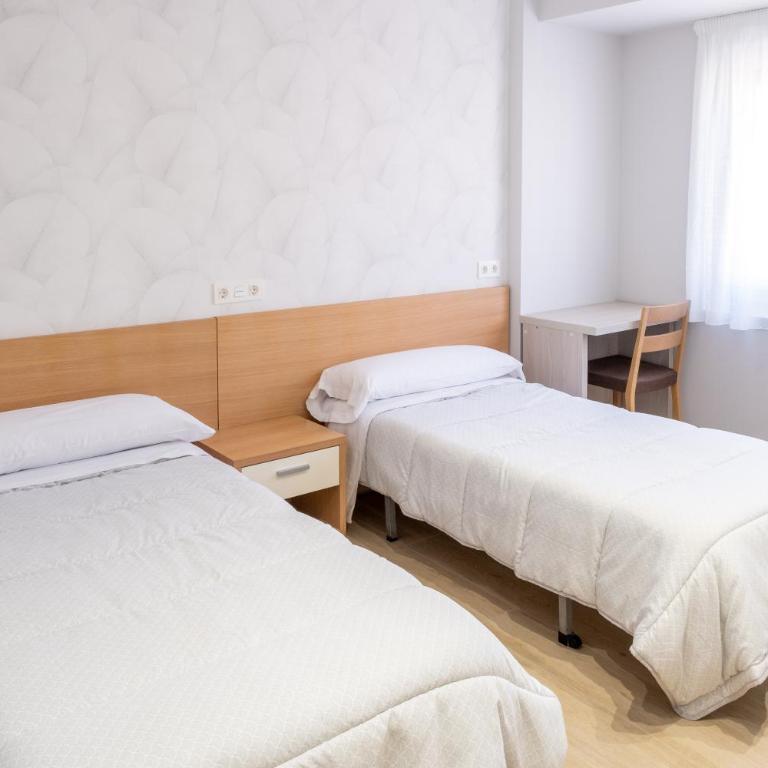 Hotel La Cortijana - Habitación Doble con baño privado - 2 camas - 1