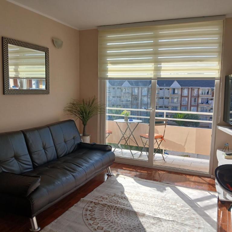 Departamento La Serena en Avenida Del Mar sector Cuatro Esquinas - Three-Bedroom Apartment - 2