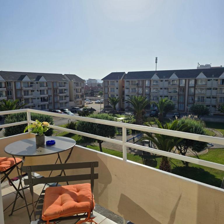 Departamento La Serena en Avenida Del Mar sector Cuatro Esquinas - Three-Bedroom Apartment - 3