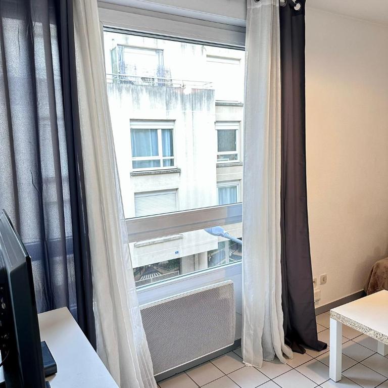 Studio équipé et cosy proche gare Grenoble - Apartment mit 1 Schlafzimmer - 2